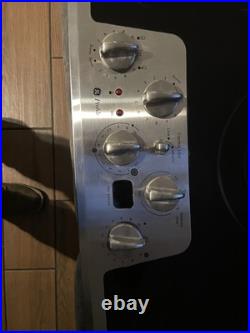 36 in GE Electric Cooktop 5 Burners Stainless Steel And Black. MO# P P962S0M1SS