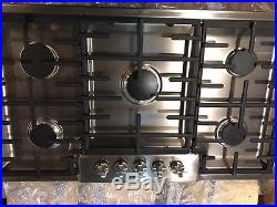 BOSCH 36 5 Burners Stainless Steel Gas Cooktop NGM8655UC Display With Defects