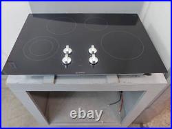 Bosch 30 500 Series 4 Cooking Zones Electric Smoothtop BLK Cooktop NEM5066UC