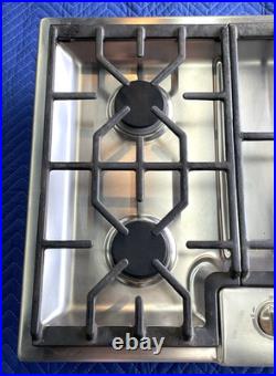 Bosch 36 5-Burner Stainless Steel Gas Cooktop Range / NGM8654UC