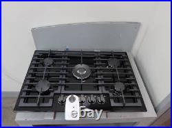 Bosch 800 Series 30 Black Gas Cooktop with 5 Sealed Burners NGM8048UC