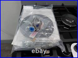 Bosch 800 Series 30 Black Gas Cooktop with 5 Sealed Burners NGM8048UC