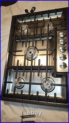 Bosch NGM8055UC /02 Series 30 Stainless Steel 5 Sealed Burner Gas Cooktop- Used