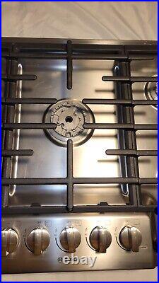 Bosch NGM8055UC /02 Series 30 Stainless Steel 5 Sealed Burner Gas Cooktop- Used