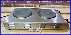 Cadco CDR-2CFB Double Cast Iron Burner Front-To-Back Electric Hotplate