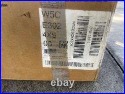 Ceramic Induction drop in range top Whirlpool W5CE3024XS00 New In Box. D70113112 Ceramic Induction drop in range top Whirlpool W5CE3024XS00 New In Box. D70113112