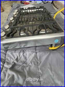 Dacor Professional HCT365GSNG 36 Inch Gas Cooktop with 5 Sealed Burners