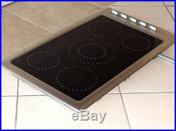 Fisher & Paykel 36 Model Ce901 Electric Cooktop Black With Stainless Trim