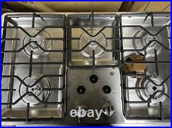 GE APPLIANCES Gas Cooktop JGP3036SLSS 16816