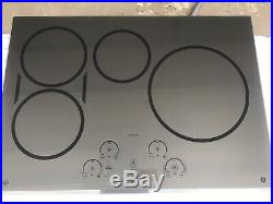 GE Café Series 30 Built-In Touch Control Induction Cooktop