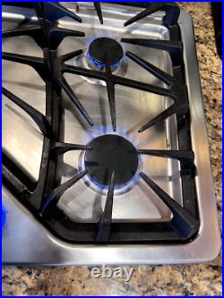GE CaféT Series 36 Built-In Stainless Steel Gas Cooktop, Model No CGP650SET3SS