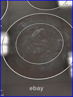 GE JEP5030DTBB 30 in. 5 Burner Elements Radiant Electric Cooktop in Black