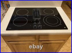 GE Profile 30 W 4-Element Electric Cooktop with Downdraft Exhaust PP9830DRBB, NEW GE Profile 30 W 4-Element Electric Cooktop with Downdraft Exhaust PP9830DRBB, NEW