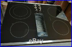 GE Profile 30-in Downdraft Electric Radiant Cooktop PP9830SJSS