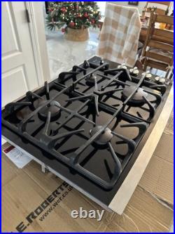 GE Profile 30Gas Glass Cooktop burners side Stainless controls JGP940SEK2SS