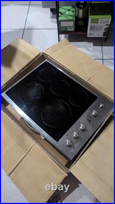 GE ProfileT Series 30 Built-In Electric Cooktop PP944STSS