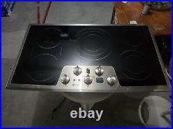 GE ProfileT Series 36 Built-In Cooktop