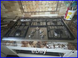 Jenn-Air 5 Burner Gas Cooktop Stainless Steel Silver/Black Knob Control