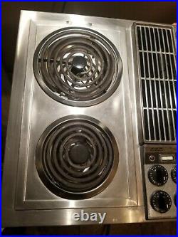 Jenn Air Cooktop 47 Downdraft C301 3 Bay Stainless with Grill and Griddle
