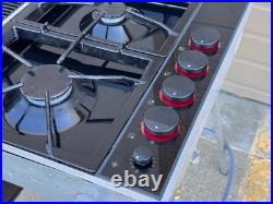 Jenn-Air Expressions 34 Black / Gas Downdraft Cooktop CVG2420B Cooktop