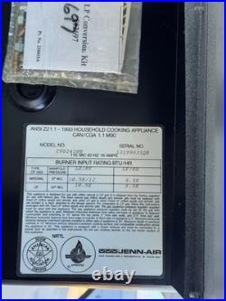 Jenn-Air Expressions 34 Black / Gas Downdraft Cooktop CVG2420B Cooktop