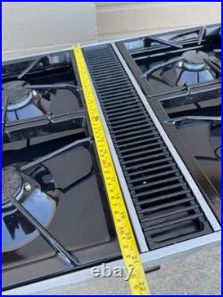 Jenn-Air Expressions 34 Black / Gas Downdraft Cooktop CVG2420B Cooktop