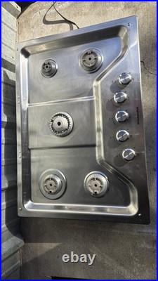 KitchenAid 30 W 5-Burner Gas Cooktop with 17K BTU Burner & Simmer KCGS350ESS