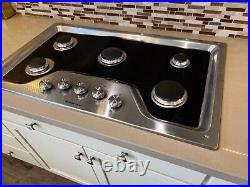 KitchenAid 36 Stainless Steel Gas Cooktop with 5 Sealed Burners KCGS356ESS00