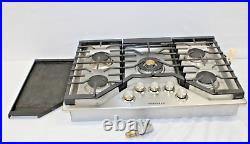 Monogram ZGU30RSLSS 30 Built-In Gas Cooktop with 5 Burners Stainless Steel