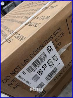 New GE 30 Built-In Gas Cooktop with 5 Burners and Dishwasher Safe JGP5030DLBB