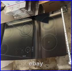 Thermador 36 Electric Cooktop CEP365ZB/01