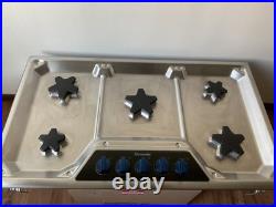 Thermador 36 Masterpiece Series Natural Gas Cooktop with5 Star Burners- SGSX365FS
