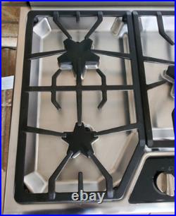 Thermador 36 Masterpiece Series Natural Gas Cooktop with5 Star Burners- SGSX365FS