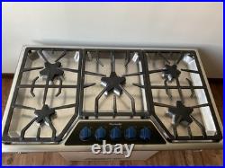Thermador 36 Masterpiece Series Natural Gas Cooktop with5 Star Burners- SGSX365FS