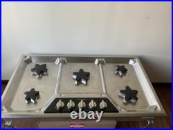 Thermador 36 Masterpiece Series Natural Gas Cooktop with5 Star Burners- SGSX365FS
