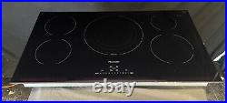 Thermador CIT365TB Masterpiece Series 36 Electric Induction Cooktop 5 Elements