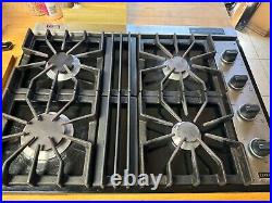 Viking 30 in Gas Cooktop Good Working Condition