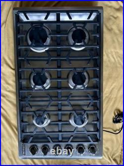 Viking 36 Gas Cooktop Professional 6 Burners Pristine Cond. Model# VGSU53616BSS Viking 36 Gas Cooktop Professional 6 Burners Pristine Cond. Model# VGSU53616BSS