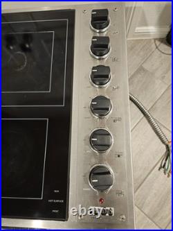 Viking 36 Pro Series Electric Cooktop With 6 Smoothtop Elements VECU1656BSB