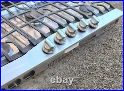 Viking D3 36 Gas Cooktop with 5 Burners