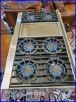 Viking Professional 48 Stainless Propane Gas 6 Burner & Griddle Brass Accents