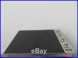 Viking Professional Serie 30 4 QuickCook Smoothtop Electric Cooktop VEC5304BSB
