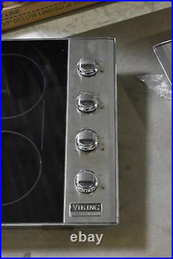 Viking VEC5304BSB 30 Stainless Smoothtop Electric Cooktop NOB #42062 CLN