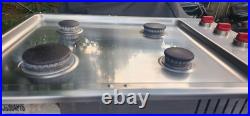 WOLF CG304P/S Professional Gas Stainless Steel Cooktop 30in 4 Burners Red Knobs