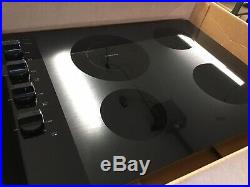 Whirlpool 30 in. Radiant Electric Ceramic Glass Cooktop WCE55US0HB MSRP $649