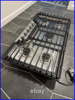 Whirlpool 36 Gas Cooktop Stainless 5-Burners Recessed Hinged New WCGK7536PS