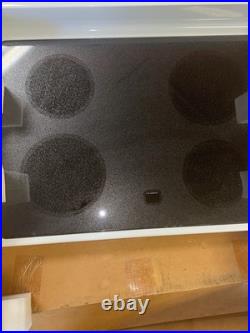 Whirlpool 8187861 Electric Range Cooktop Glass Top 4 Burner White OEM Excellent