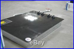 Whirlpool W5CE3024XB 30 Black Smoothtop Electric Cooktop NOB #28125 CLW