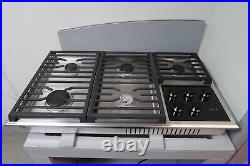 Wolf 36 Inch 5 Dual-Stacked Sealed Burners Transitional Gas Cooktop CG365TS