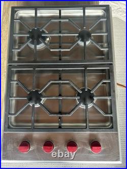 Wolf CG304P/S 30 Gas Cooktop NG 4 Burner Stainless with Regulator & Gas Line